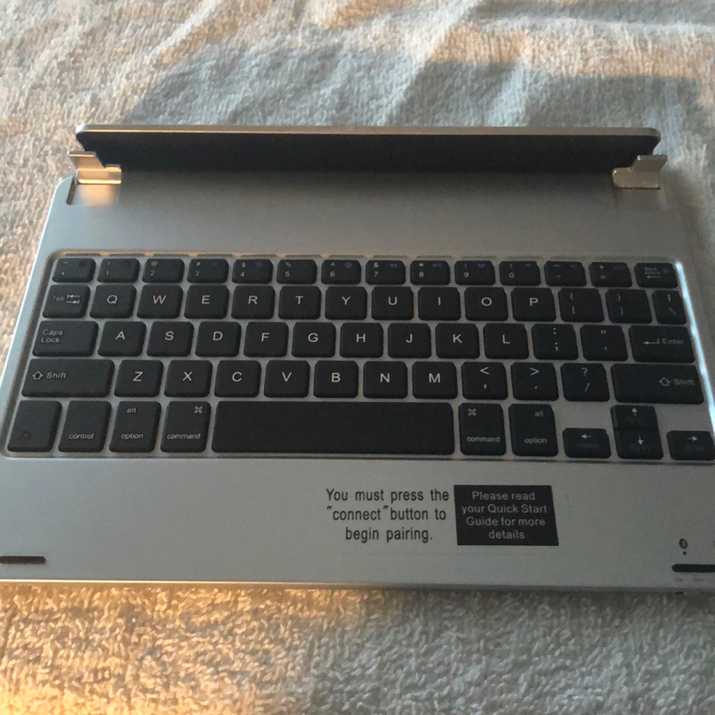 Ipad Wireless Keyboard With Accessories
